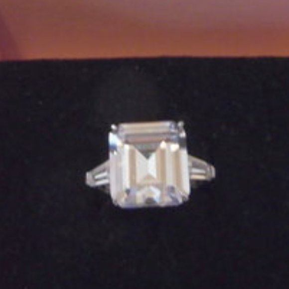 Radiance by Absolute Sterling Silver 8.50ct Emerald-Cut Engagement Size 9 - Picture 7 of 7